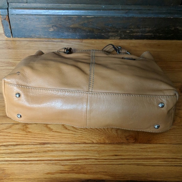 Tignanello tan bag with legacy lining - Picture 3 of 8